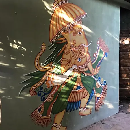 אתר קמפינג Mandala פאראליה