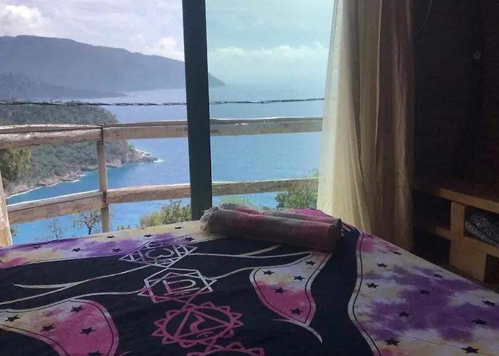 Κάμπινγκ Mandala Faralya